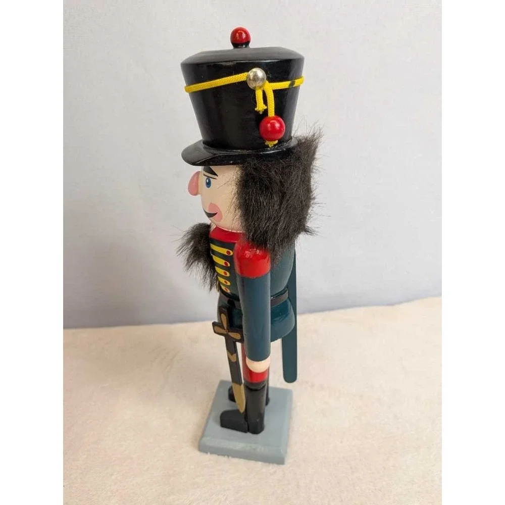 Kurt S. Adler Old‎ World Wooden Nutcracker Hand-Crafted Soldier Holiday Decor